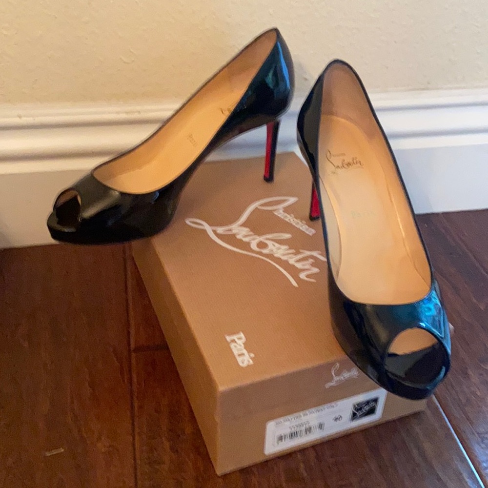 Christian Louboutin Black Patent No Matter 40